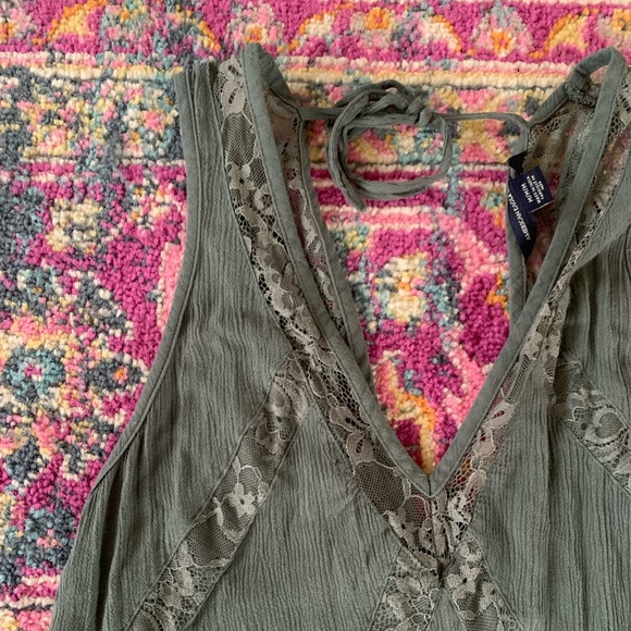 AEO Lace Flowy Tank - Picture 3 of 4